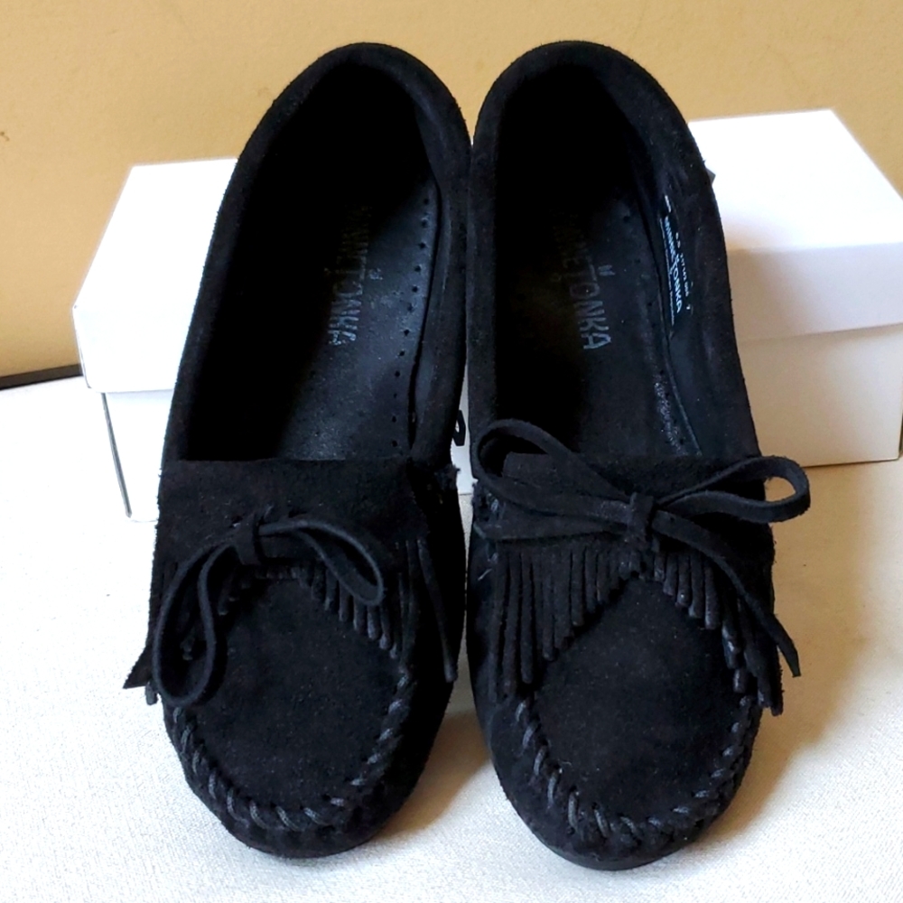 Minnetonka suede flats